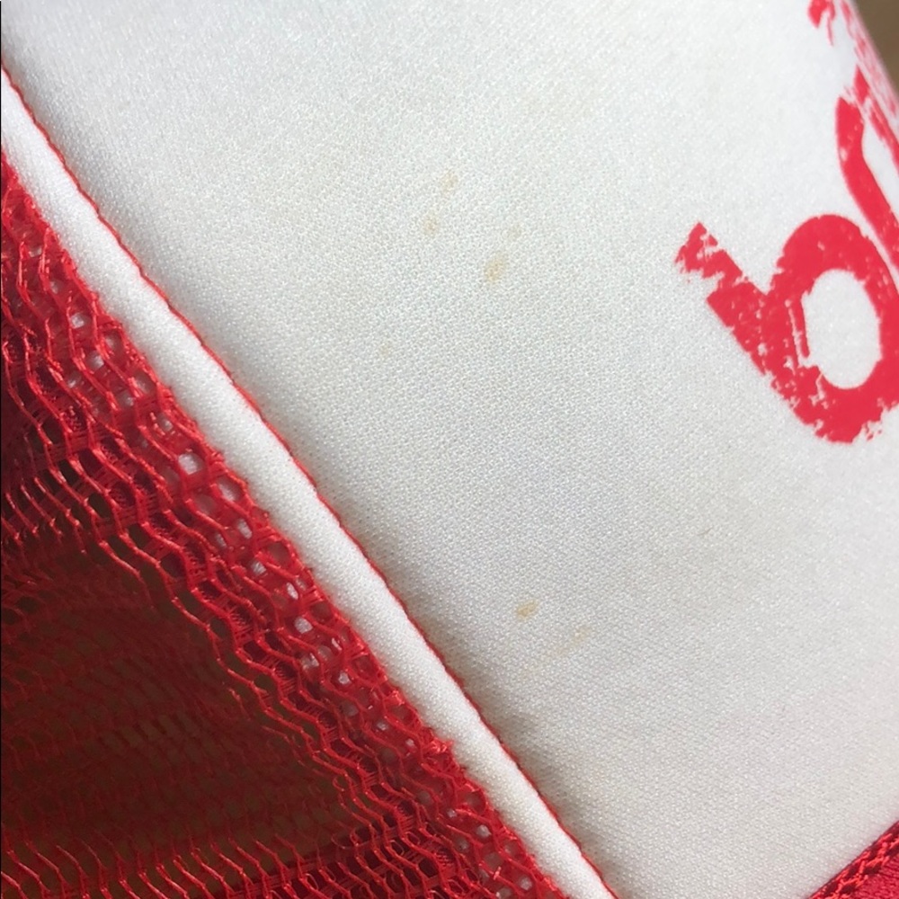 Snap back red hat - Picture 2 of 4